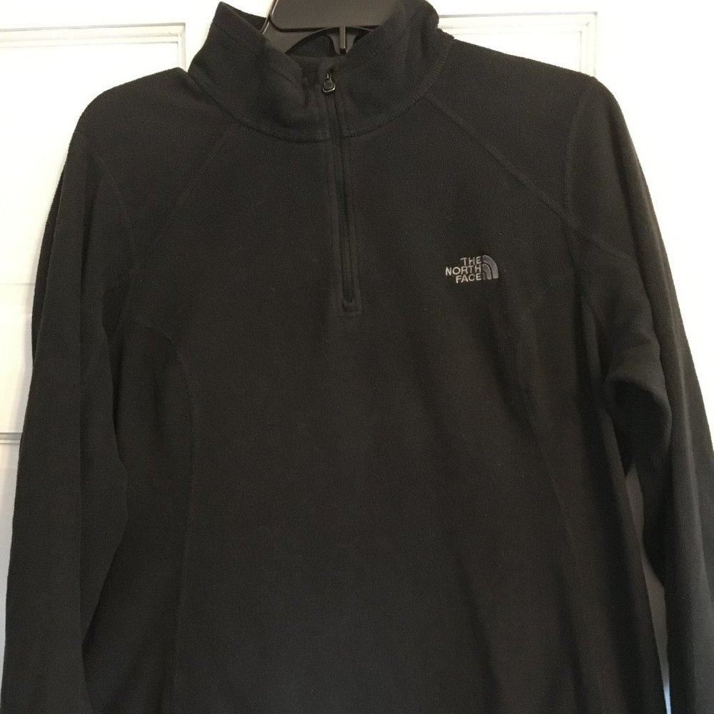 THE NORTH FACE WOMEN'S LIGHT-WEIGHT FLEECE
